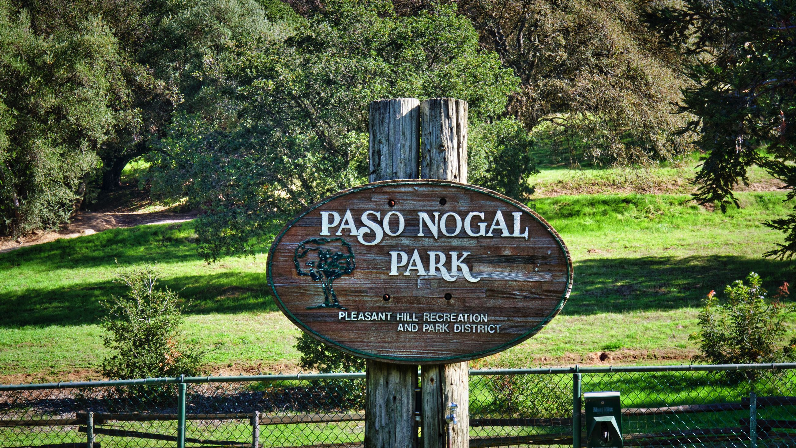 Paso Nogal Wooden sign 